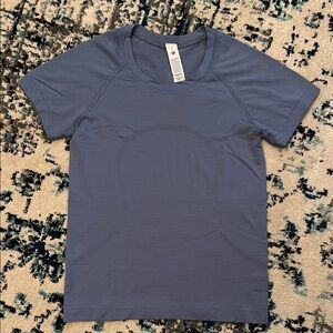 Lululemon The Swiftly Tech Short-Sleeve Shirt 2.0 Race Length Oasis Blue 4